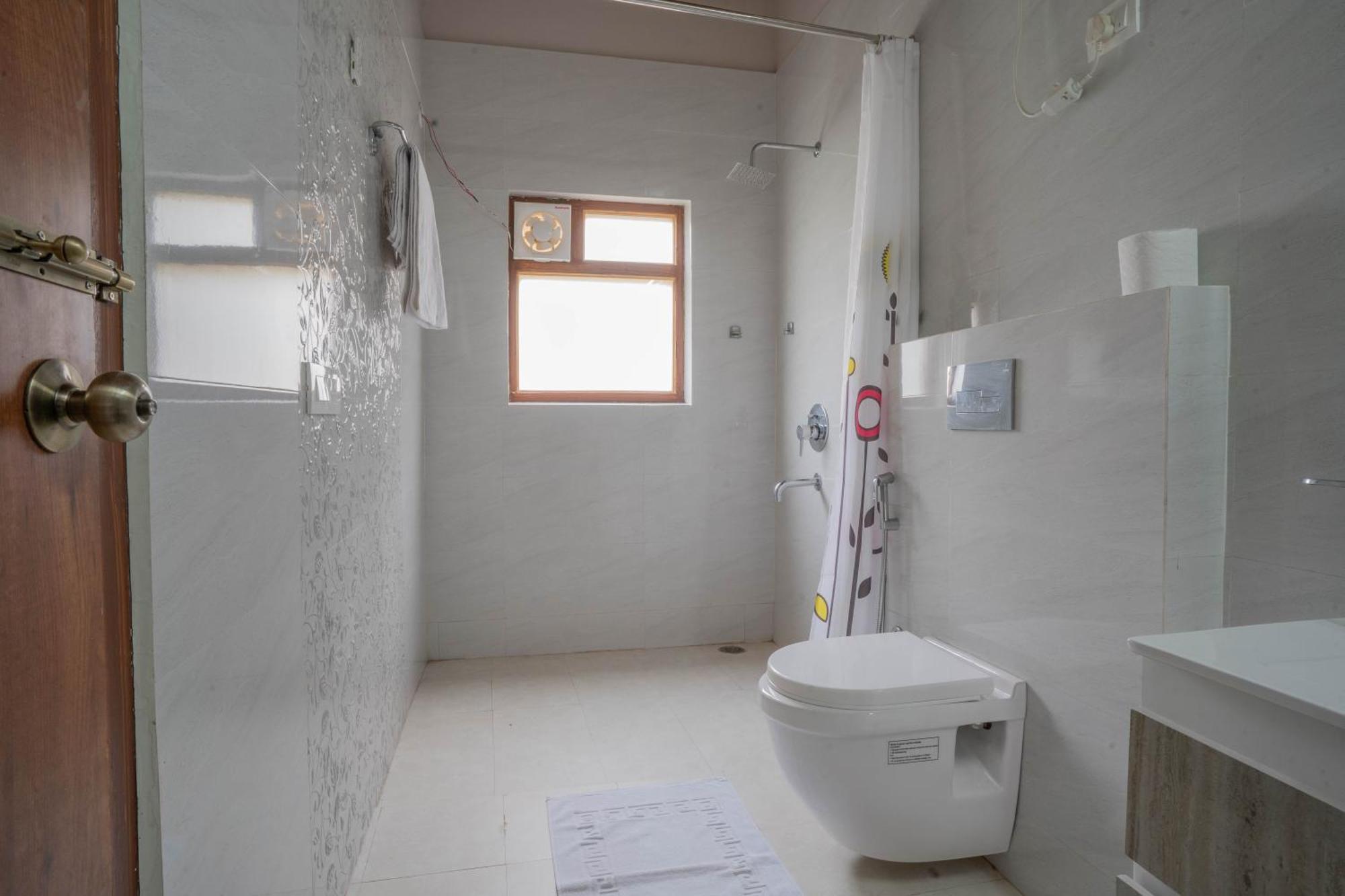 Hostie Sahasrara-3Bhk Chalets, Majkhali, ราณีเขต ภายนอก รูปภาพ